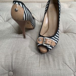 Black and white peep toe Giuseppe zanotti design